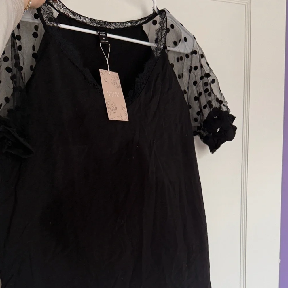 Emery rose black blouse NWT - Picture 6 of 6